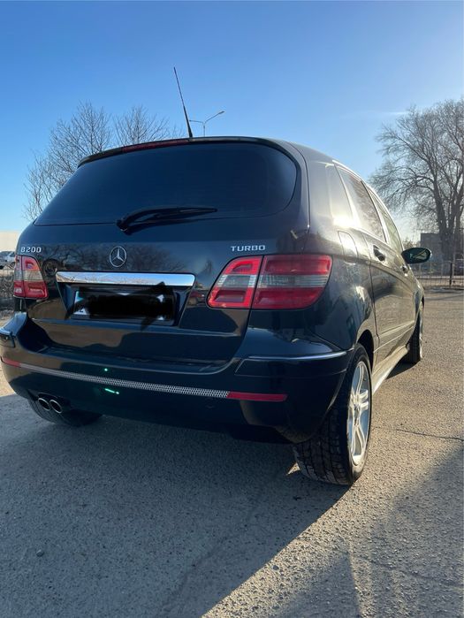 Mersedes benz  B 200