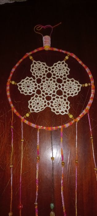 Decor unicat pt. geam sau perete, mandale,cu mileu croșetat