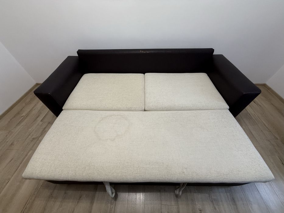 Canapea Extensibila Moderna - Stare Foarte Buna