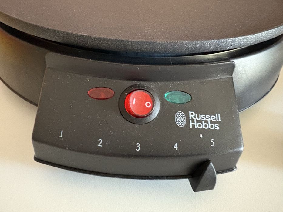 Уред за приготвяне на палачинки Russell Hobbs