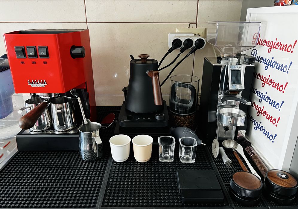 Accesorii pour-over V60 tip Hario Switch + espressor 58 mm