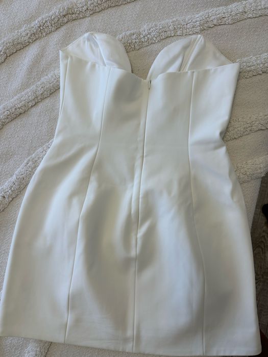 Бяла рокля  Zara