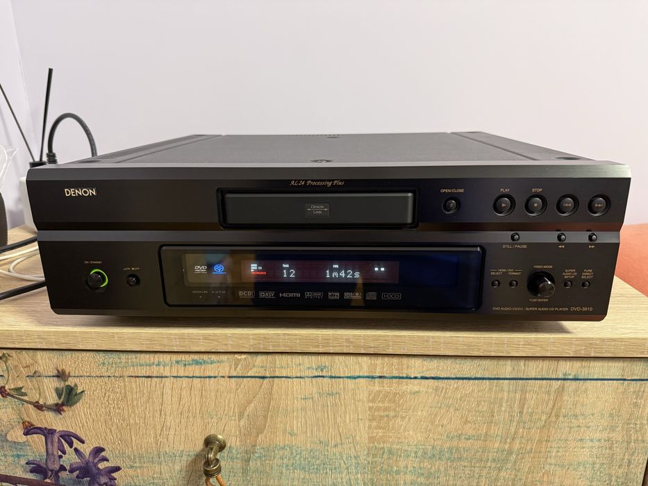 DENON DVD-3910 SACD /DVD/ CD Player