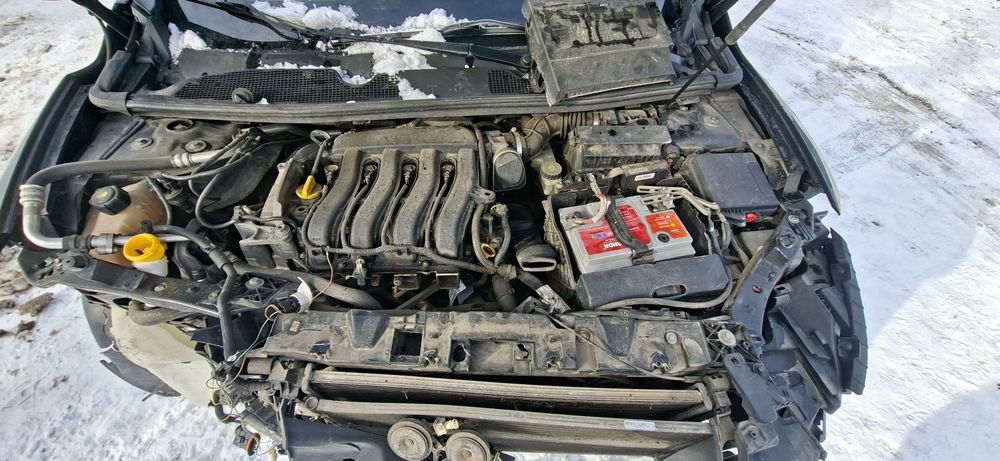 Dezmembrez Renault Megane 3 1.6B 2012