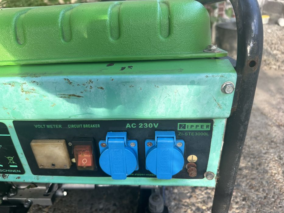 Camping generator cort casa de vacantă  2,8 kw