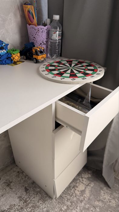 Стол компьютерный