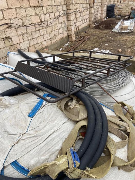 Багажник на машин