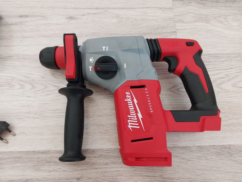 Rotopercutor milwaukee M18 BLHX, 2.3 jouli, 4 funcții, stare noua