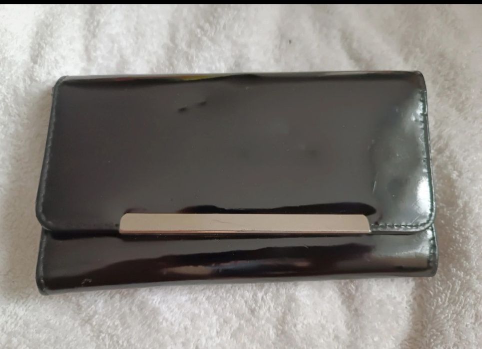 Portofel negru Claire's