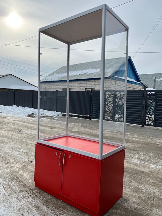 Продам стеклянные витрины