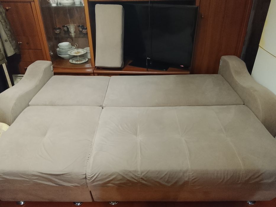 Продам диван в отличном состоянии