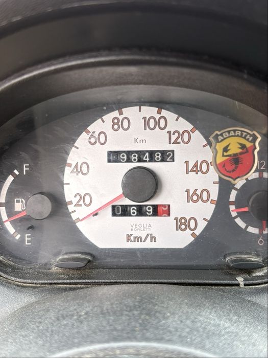 Vând Fiat 600 1.1 benzina