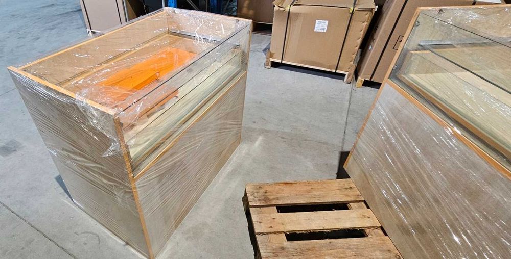 Модулни витрини и шкафове за магазин