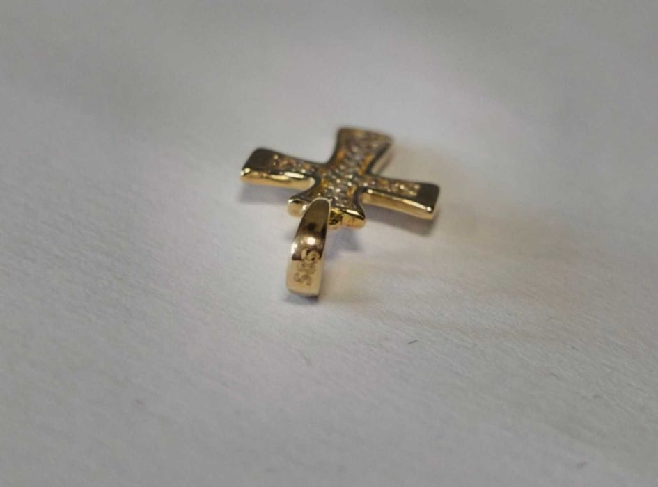 Златна висулка(кръст) 0.72гр.