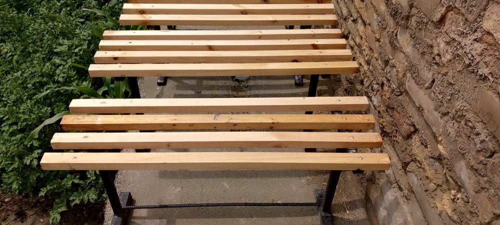 Продаются новые метровые дворовые скамейки можно и для кладбища Бухара