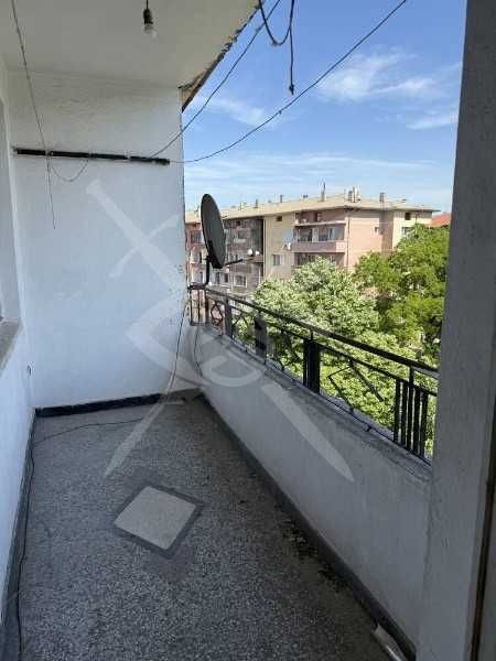 Продава се Многостаен апартамент в Асеновград - 140 кв.м за 929 €/кв.м - Снимка #4