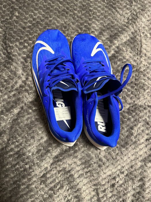 Маратонки Nike 43