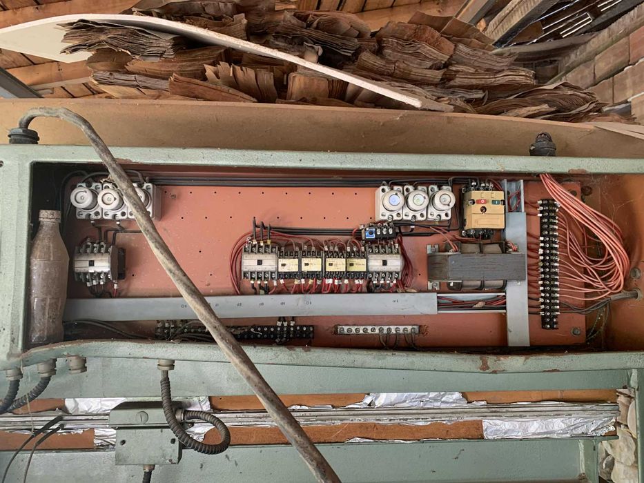 Топла преса за дърво