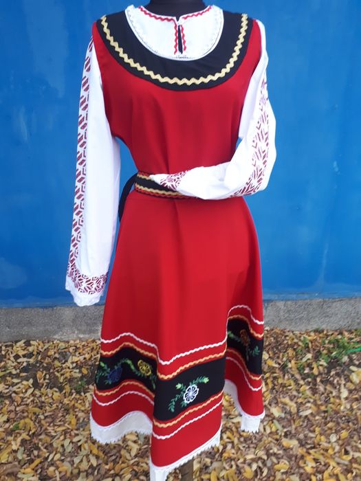 Женска носия - тракийска-195 лв ,