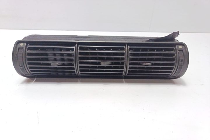 Grila ventilatie bord centru 8D0820952 Audi A4 B5