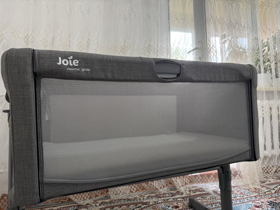 Продам манеж Joie. Почти новый