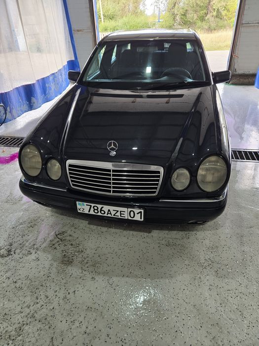 Продам Мэрс авангард 1999
