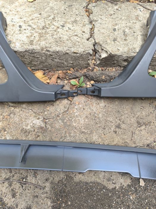 Очки и сабля на Лексус.