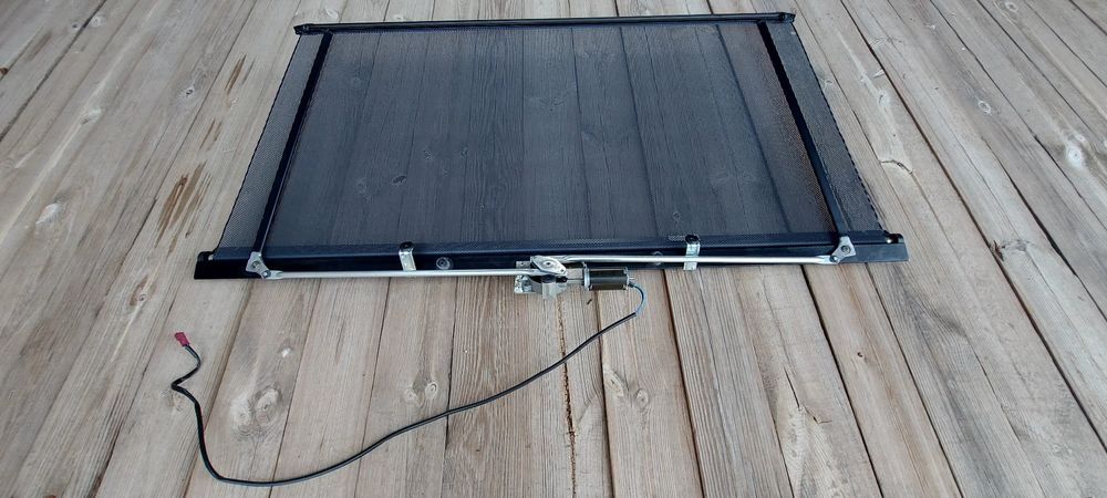 Шторка электра бмв