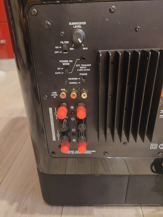 Vand Subwoofer activ Harman Kardon sub ts7 DEFECT