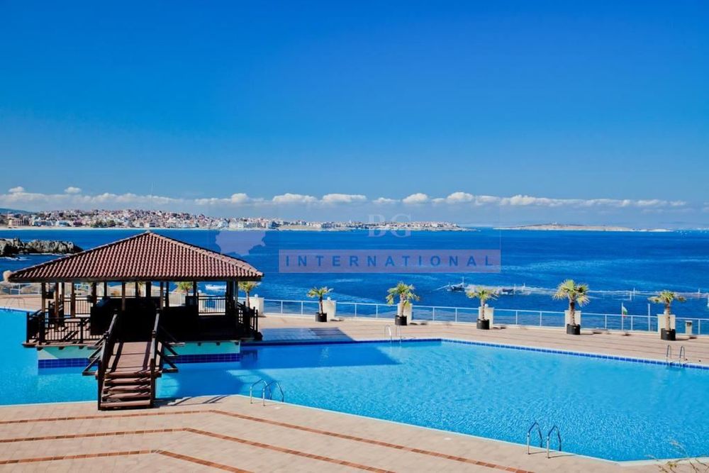 Продава се Къща в Созопол - 454 кв.м за 1461 €/кв.м - Снимка #11