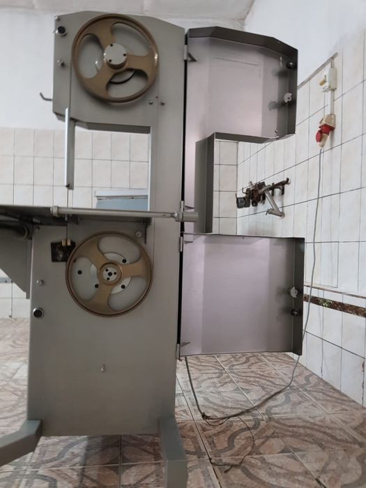 Пила ленточная напольная для мяса