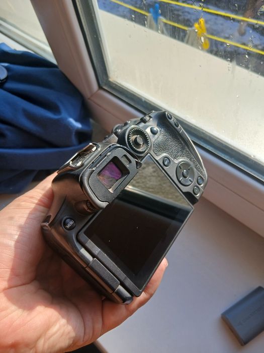 Canon R7 в хорошем состоянии