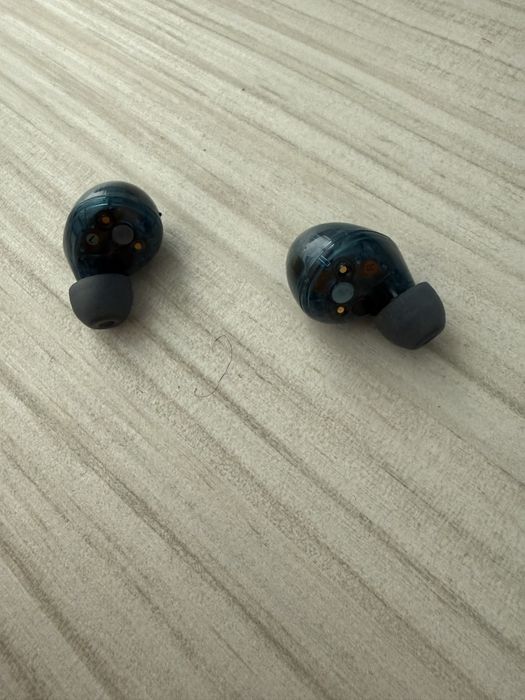 In ear bluetooth слушалки на Sony