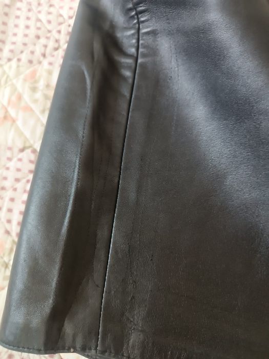 Чёрная кожаная юбка