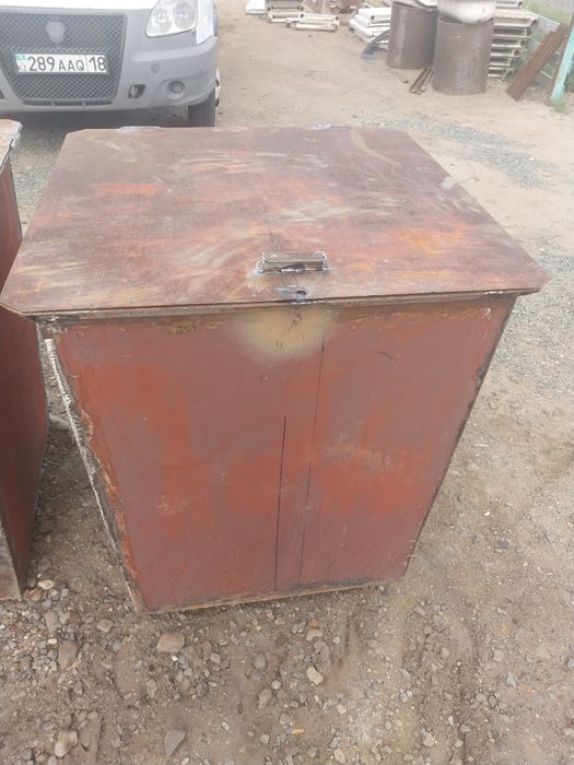 Продам срочна мусорная бак