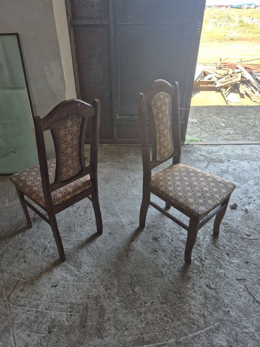 Продам Стулья стол 45 штук