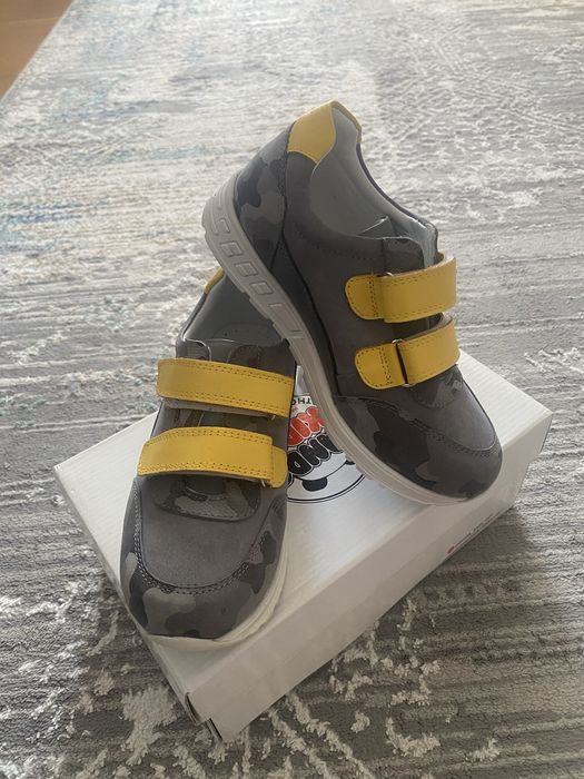 Кроссовки натуральная кожа