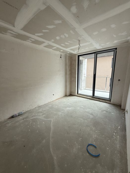 ТРИСТАЕН апартамент - ПРОДАЖБА -