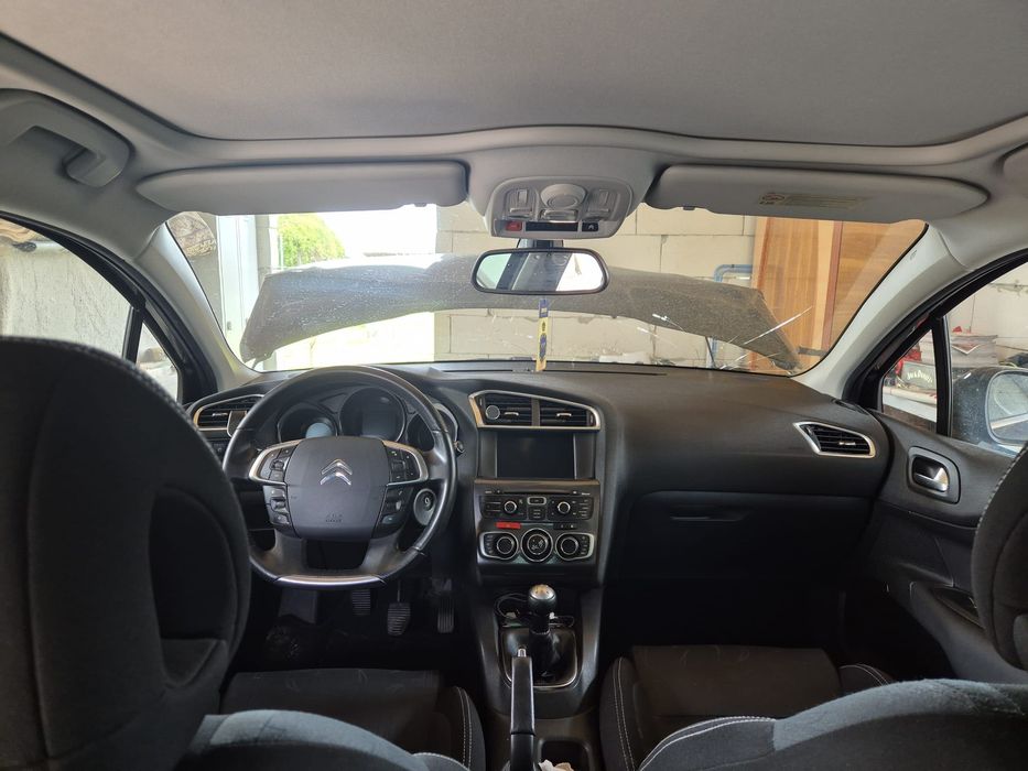 Citroen C4 1.6 HDI 2011 panoramic avariată