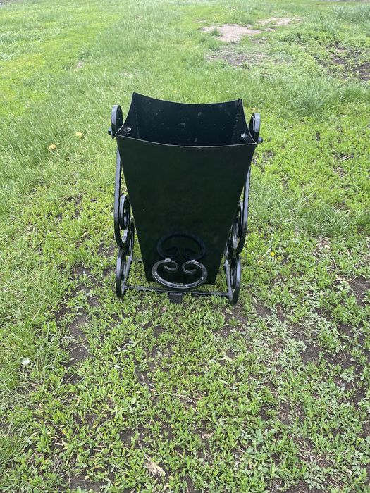 Урна -Аура практично стильнт