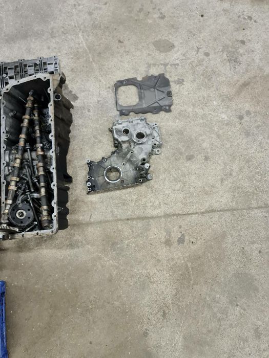 Двигател 3.0д 218кс на части