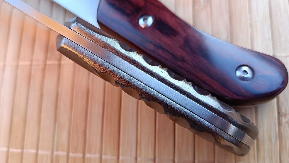 Малък сатър /нож / за кълцане, рязане и сечене SANJIA