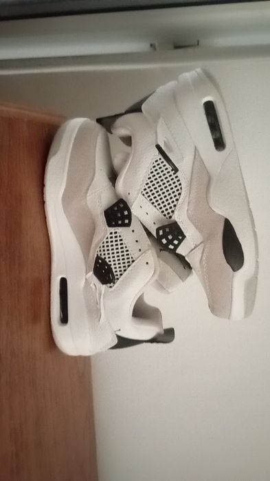 De vânzare Jordan 4 retro
