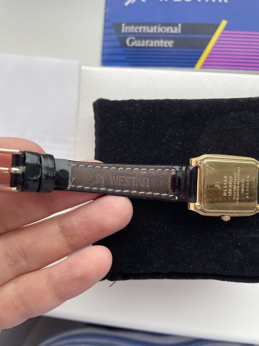 Наручные часы Швецария