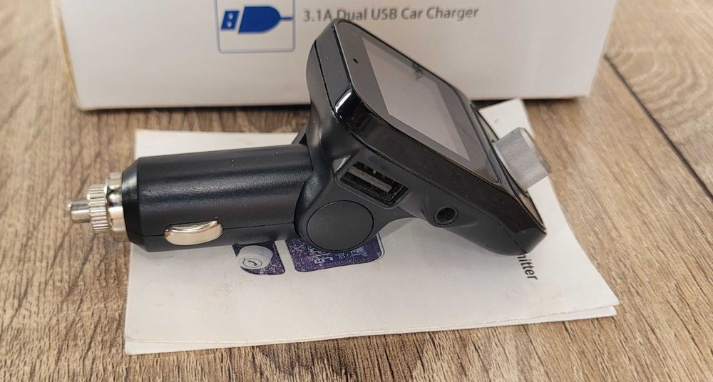 FM трансмиттер с поддержкой Bluetooth