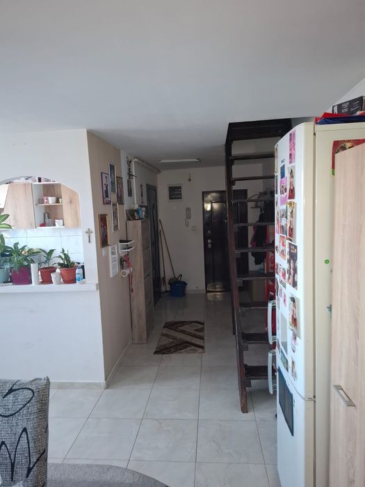 Apartament cu 3 camere