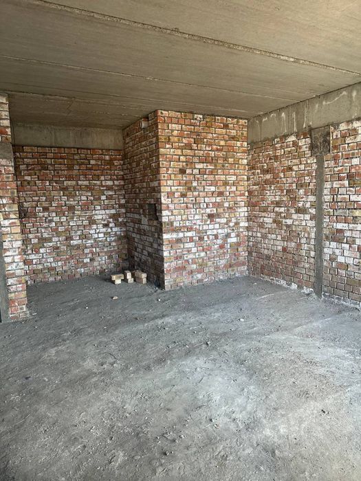 Продаю свою Квартиру 40 кв Коробка новостройка с кадастром Мирзо Улуг