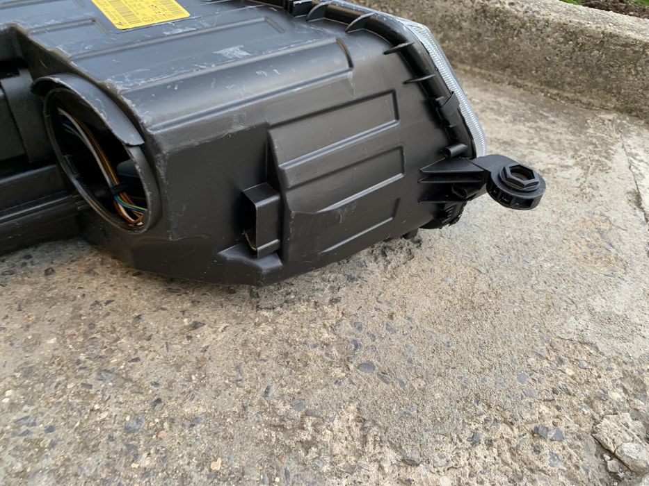 Фар за Skoda Octavia 3/Шкода Октавиа