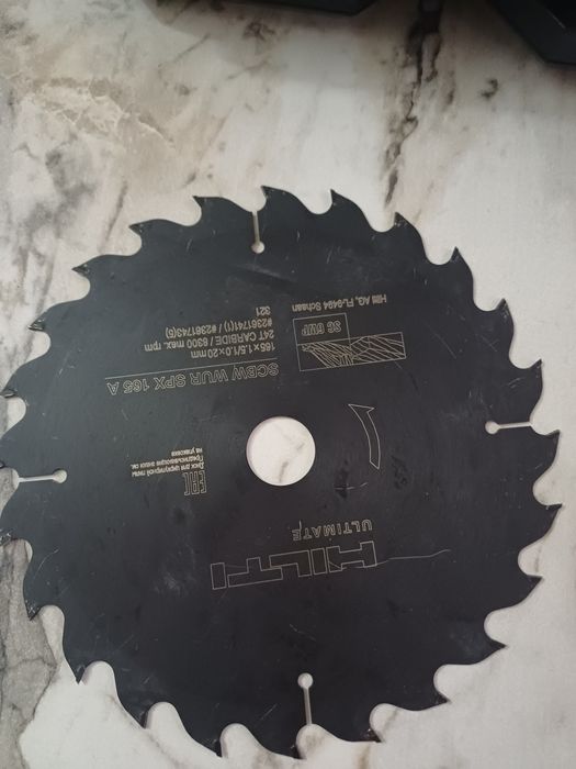 Vând disc pentru fierăstraie circulare pentru oțel.Marimi diferite.