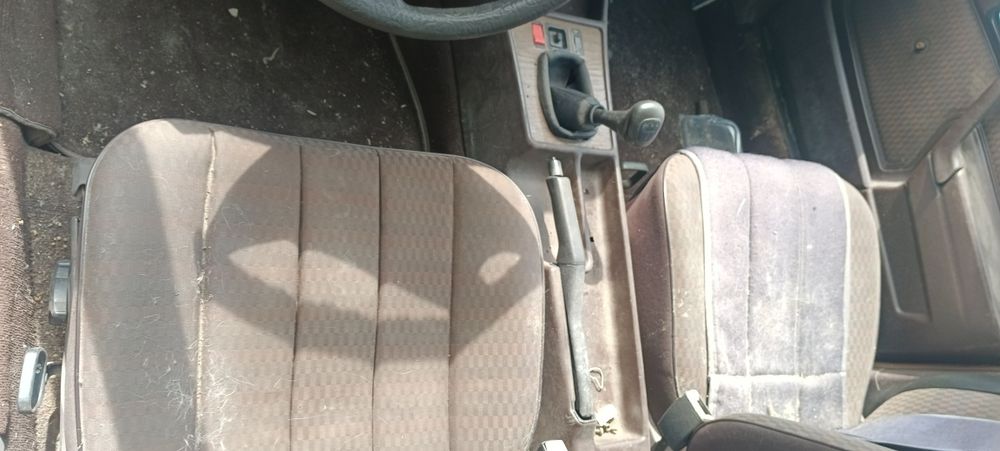 Продам Мерс 190.  88го года.